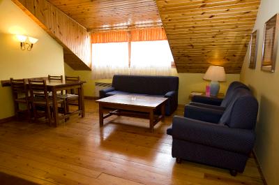 Apartamentos Pessets Adelaida