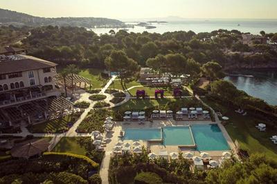 The St. Regis Mardavall Resort