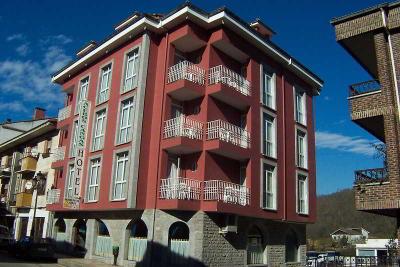 Los Acebos Cangas