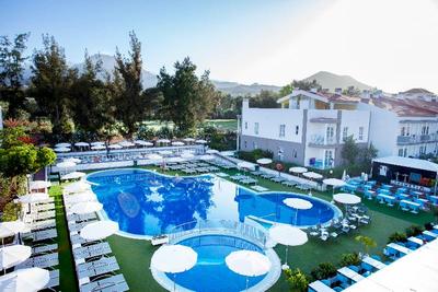 Coral Compostela Golf