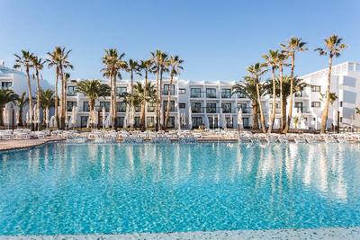Grand Palladium White Island Resort & Spa