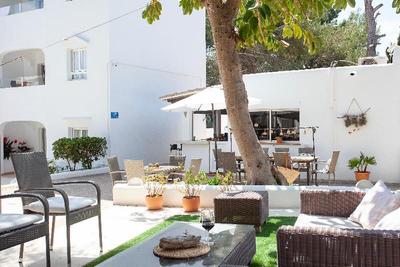 APARTAMENTOS EUROPA