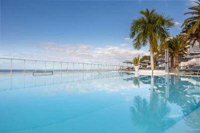 Marina Bayview Adults Only