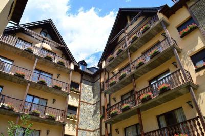 Suite Aparthotel & Spa Eth Refugi d'Aran