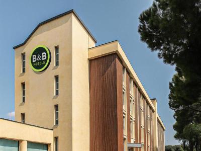 B&B hotel First