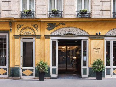 New Hotel Roblin