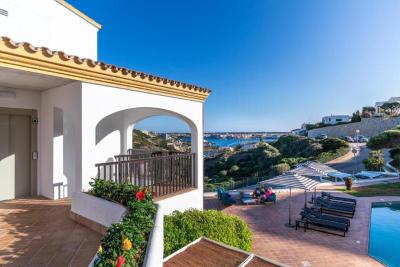 Cala Llonga Hotel Menorca