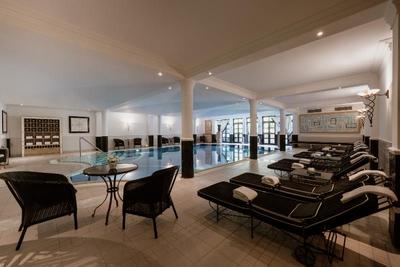 Schlosshotel Berlin by Patrick Hellmann