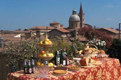 Touring Bologna