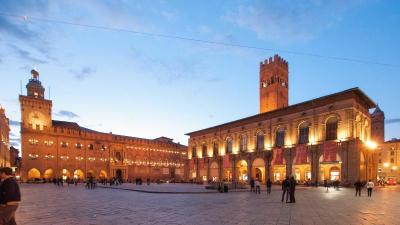 Touring Bologna