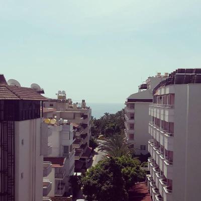 Remi Hotel