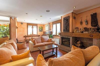 Villa de Mestas