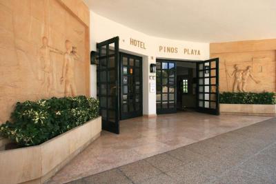 Pinos Playa Hotel