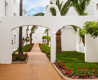 Globales Aparthotel Bouganvilla
