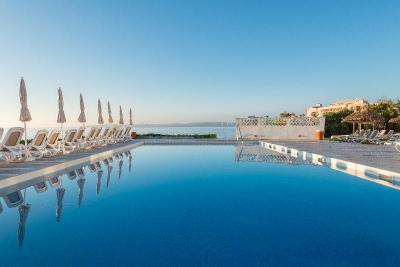Hotel Atolon & Kaafu Beach Club