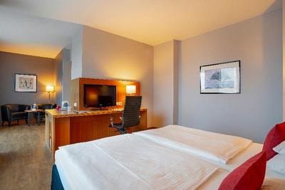 PLAZA Premium Köln