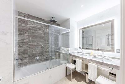 Aleph Rome Hotel, Curio Collection by Hilton