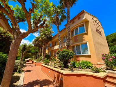 Aparthotel Pinosol