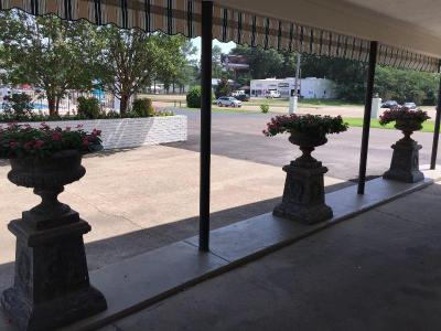 Days Inn by Wyndham Natchez