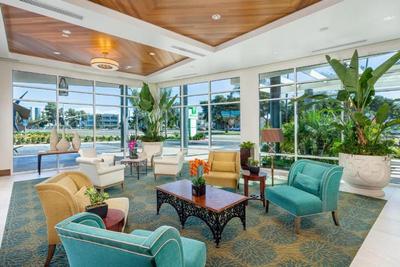 DoubleTree by Hilton San Diego Bayside
