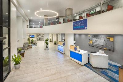 Holiday Inn Express & Suites Atlanta Downtown