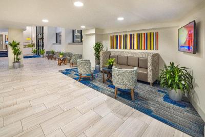 Holiday Inn Express & Suites Atlanta Downtown