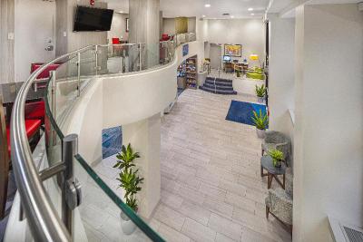 Holiday Inn Express & Suites Atlanta Downtown