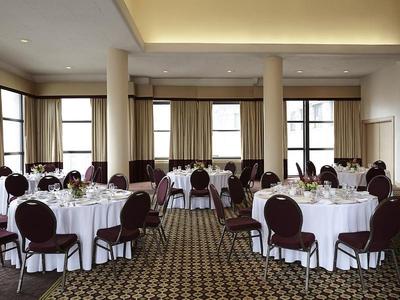 Hotel Pennsylvania (Closed)
