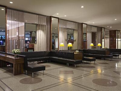 Hotel Pennsylvania (Closed)