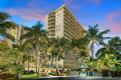 Courtyard Waikiki Beach