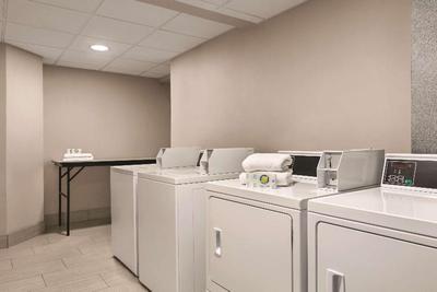 Country Inn & Suites by Radisson, Williamsburg Eas