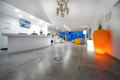 Aqua Suites