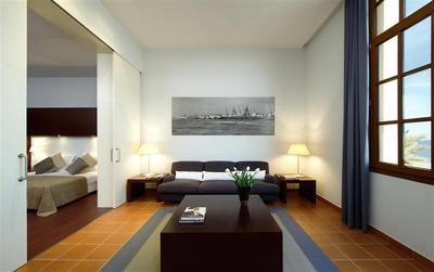 Le Meridien Ra Beach Hotel & Spa
