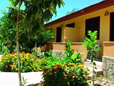 Ozlem Garden