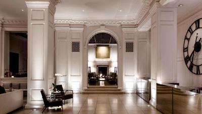 The Chicago Hotel Collection Ambassador Gold Coast