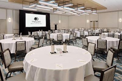 DoubleTree by Hilton Chicago - Magnificent Mile