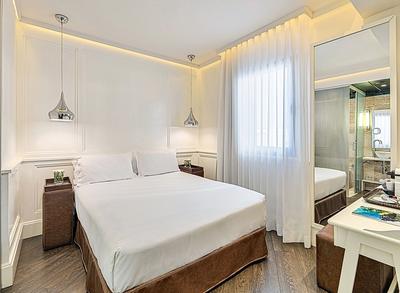 H10 Universitat