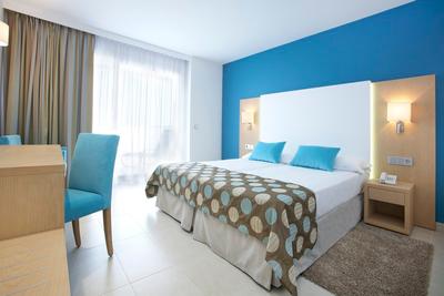 Universal Hotel Marques