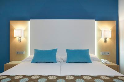 Universal Hotel Marques