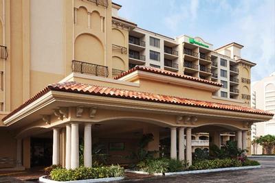 Holiday Inn & Suites Clearwater Beach