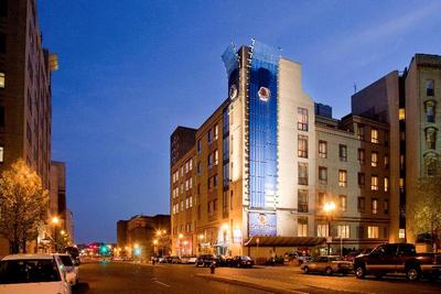 DoubleTree by Hilton Boston-Downtown