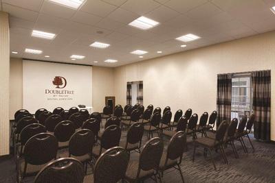 DoubleTree by Hilton Boston-Downtown