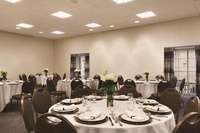 DoubleTree by Hilton Boston-Downtown