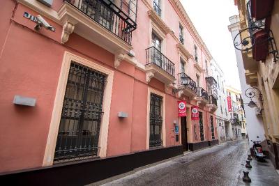 Petit Palace Marques Santa Ana
