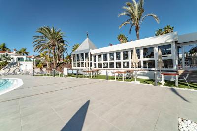 Hotel LIVVO Dunagolf Suites