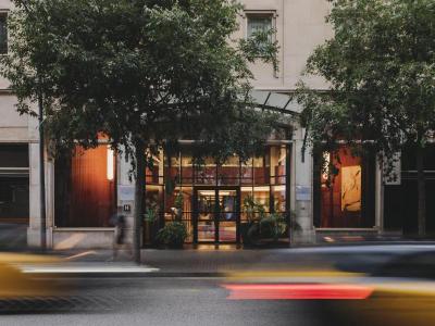 Gallery Hotel