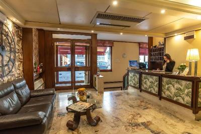 Jane Hotel