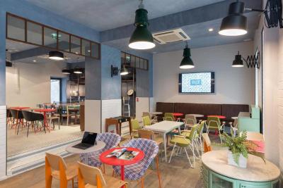 Hotel Ozz by HappyCulture