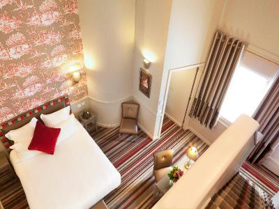 Hotel Des Comedies