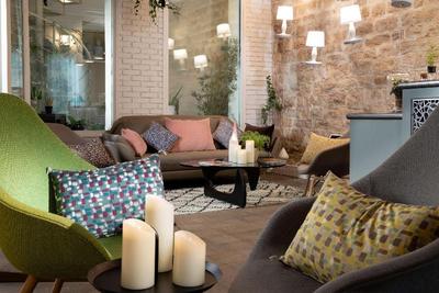Marais Home